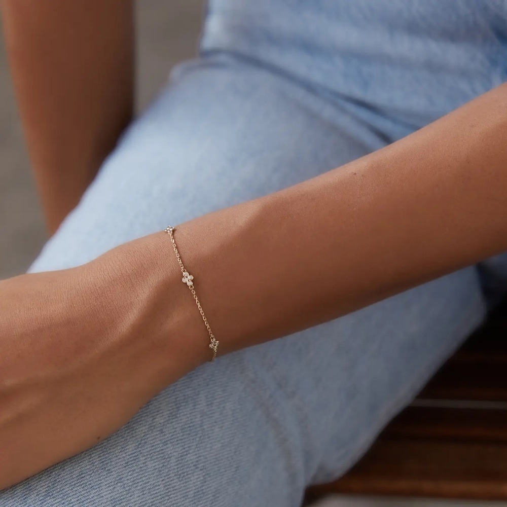 Idyl Gold “Glow” Bracelet in 14k Yellow Gold - Picture 8 of 8